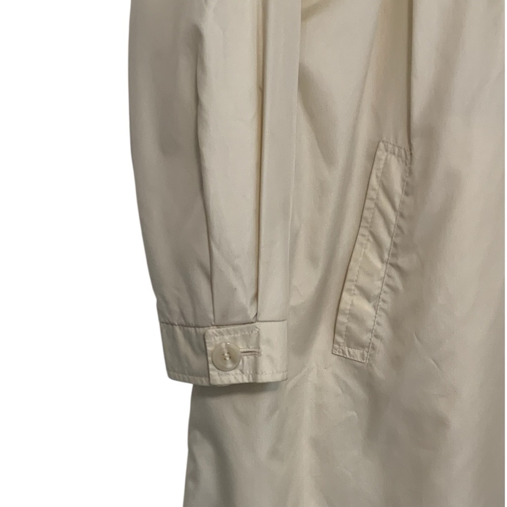 Vintage 80’s London Fog Nylon Rain Coat In Cream - Picture 6 of 14